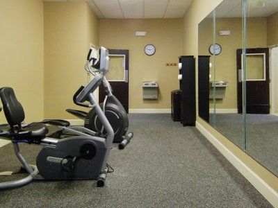 Super 8 By Wyndham Hotel